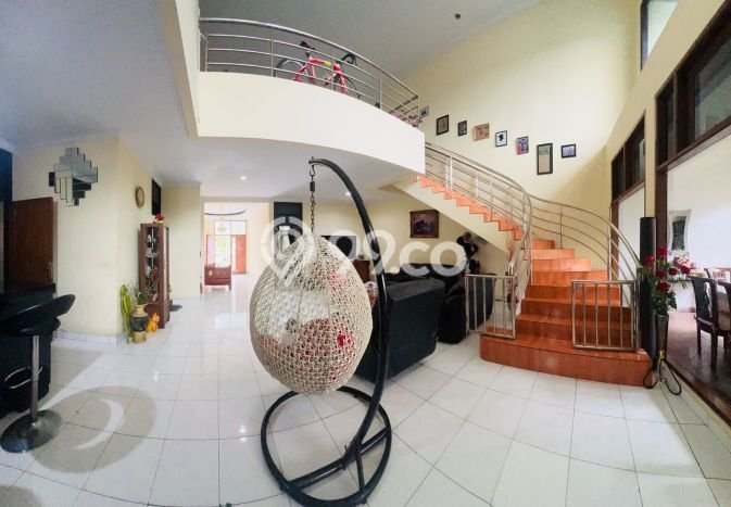Dijual Rumah Mewah Elegan Dengan View Eksklusif di Tanah Sareal, Bogor Dijual Rumah Mewah Elegan Dengan View Eksklusif di Tanah Sareal, Bogor