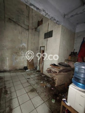 Area Ramai! Ruko Dijual di Cibinong untuk Bisnis Luas Bangunan 647m2 Area Ramai! Ruko Dijual di Cibinong untuk Bisnis Luas Bangunan 647m2