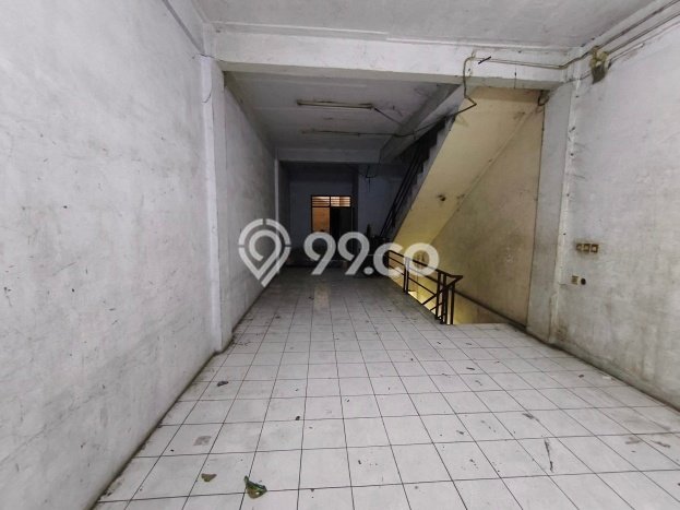 Area Ramai! Ruko Dijual di Cibinong untuk Bisnis Luas Bangunan 647m2 Area Ramai! Ruko Dijual di Cibinong untuk Bisnis Luas Bangunan 647m2