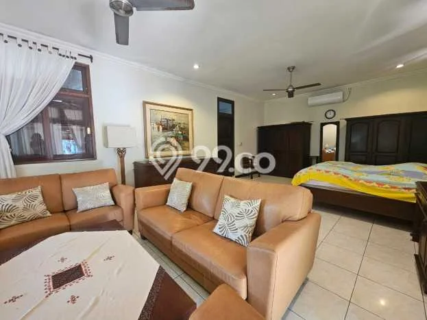 LOKASI TERBAIK! Vila di Seminyak, Ukuran 1414m2m², Lingkungan Asri dan nyaman LOKASI TERBAIK! Vila di Seminyak, Ukuran 1414m2m², Lingkungan Asri dan nyaman