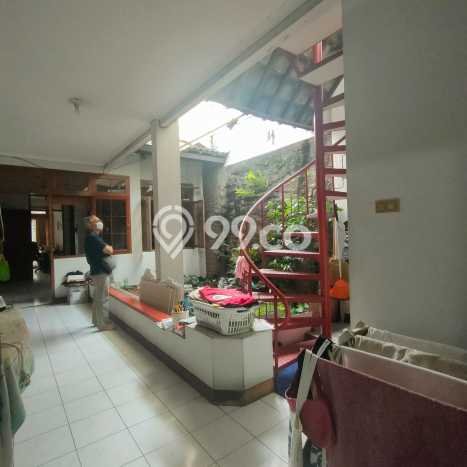 Rumah Elit Modern Tanpa Renovasi di Bandung Kota Bandung Rumah Elit Modern Tanpa Renovasi di Bandung Kota Bandung