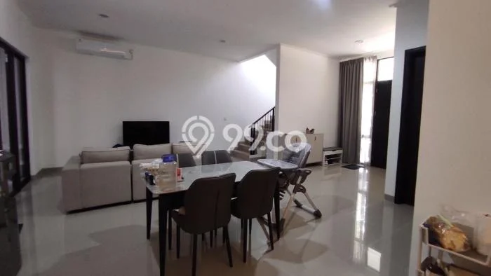 Rumah Eksklusif Siap Huni LT 120m2 di Kelapa Gading, Jakarta Utara Rumah Eksklusif Siap Huni LT 120m2 di Kelapa Gading, Jakarta Utara