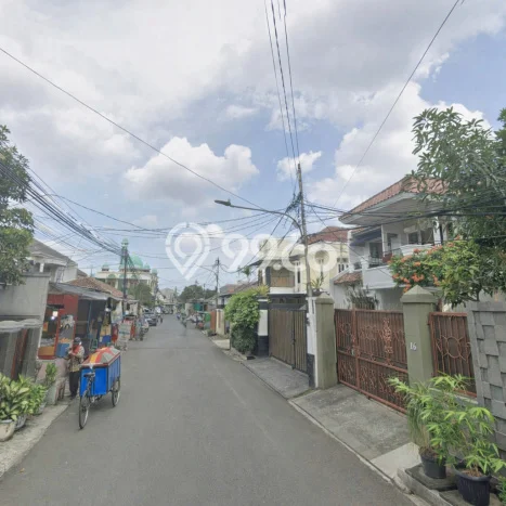 Dijual Rumah Mewah Megah Dengan View Eksklusif di Lenteng Agung, Jakarta Selatan Dijual Rumah Mewah Megah Dengan View Eksklusif di Lenteng Agung, Jakarta Selatan