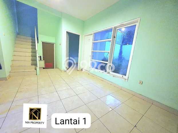 Rumah Modern 3 Kamar LT 160m2 di Cibubur Rumah Modern 3 Kamar LT 160m2 di Cibubur