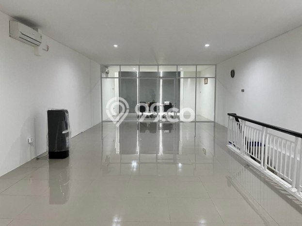 Gudang untuk Disewa di Pusat Bekasi Luas Bangunan 265m2 Gudang untuk Disewa di Pusat Bekasi Luas Bangunan 265m2