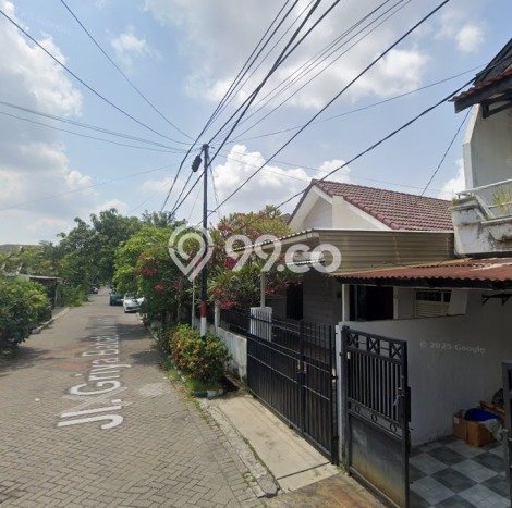 Rumah Luas Asri 4 KT Siap Pakai di Surabaya Kota Surabaya Rumah Luas Asri 4 KT Siap Pakai di Surabaya Kota Surabaya