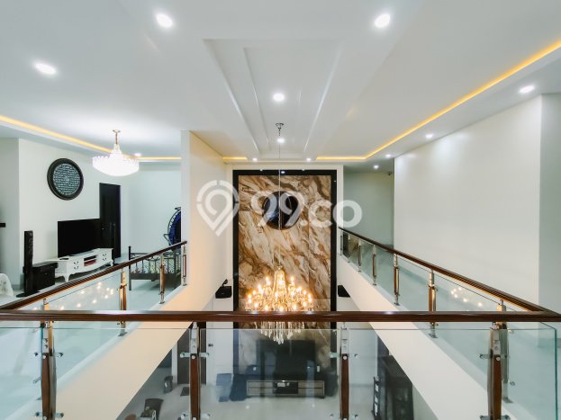 Rumah Elit Modern Tanpa Renovasi di Jatibening Bekasi Rumah Elit Modern Tanpa Renovasi di Jatibening Bekasi