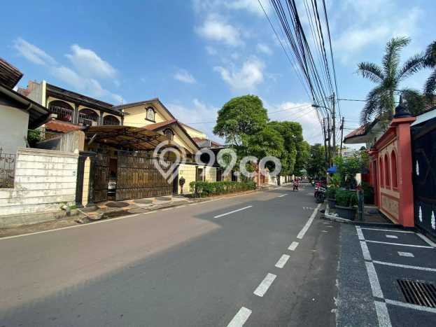 Rumah Mewah Siap Huni LT 481m2 di Duren Sawit, Jakarta Timur Rumah Mewah Siap Huni LT 481m2 di Duren Sawit, Jakarta Timur
