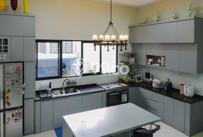 Rumah Elit Modern Tanpa Renovasi di Jatibening Bekasi Rumah Elit Modern Tanpa Renovasi di Jatibening Bekasi