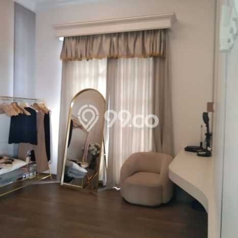 Rumah Elit Modern Tanpa Renovasi di Citra Maja Raya Tangerang Rumah Elit Modern Tanpa Renovasi di Citra Maja Raya Tangerang