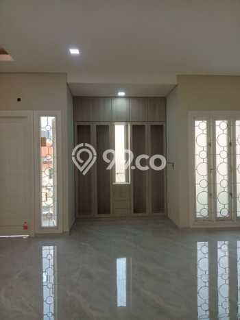Jual Rumah Mewah Elegan Dengan View Eksklusif di Tanjung Duren, Jakarta Barat Jual Rumah Mewah Elegan Dengan View Eksklusif di Tanjung Duren, Jakarta Barat