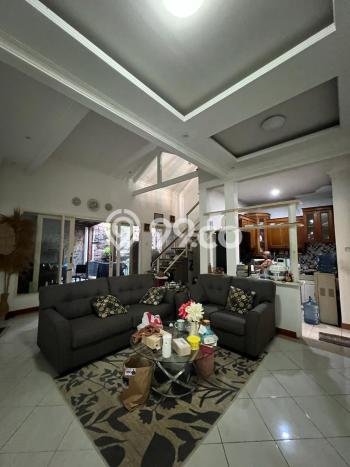 Hunian Cantik Modern Lb 200m2 di Ciputat, Tangerang Selatan Hunian Cantik Modern Lb 200m2 di Ciputat, Tangerang Selatan