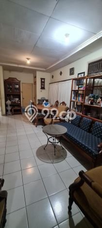 Rumah Elit LB 120m2 Siap Pakai Desain Elegan di Bintaro, Tangerang Selatan Rumah Elit LB 120m2 Siap Pakai Desain Elegan di Bintaro, Tangerang Selatan