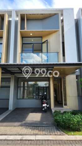 For Sale Rumah 3 Kamar Lokasi Strategis Nyaman dan Strategis di BSD For Sale Rumah 3 Kamar Lokasi Strategis Nyaman dan Strategis di BSD