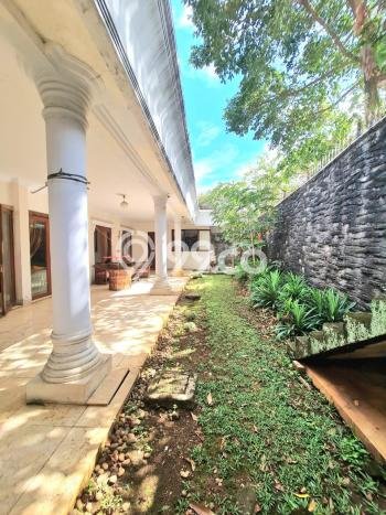 Dijual Rumah Mewah Elegan Dengan View Cantik di Bintaro, Jakarta Selatan Dijual Rumah Mewah Elegan Dengan View Cantik di Bintaro, Jakarta Selatan