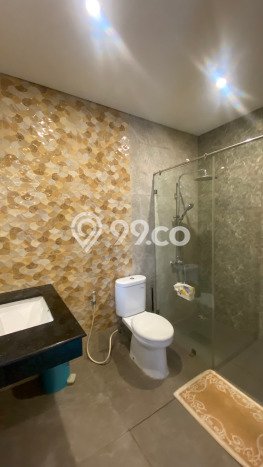 Rumah Elit LB 287m2 Siap Huni Desain Elegan di Alam Sutera, Tangerang Rumah Elit LB 287m2 Siap Huni Desain Elegan di Alam Sutera, Tangerang