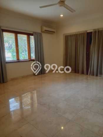 Rumah sewa siap huni 4 KT di Kemang, Jakarta Selatan Rumah sewa siap huni 4 KT di Kemang, Jakarta Selatan