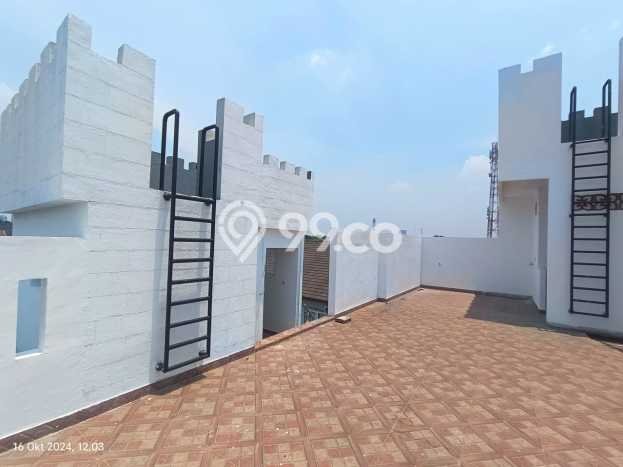 Rumah Mewah Siap Huni LT 340m2 di BSD, Tangerang Selatan Rumah Mewah Siap Huni LT 340m2 di BSD, Tangerang Selatan