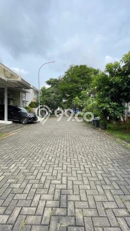 Rumah Modern Cantik 3 KT Bisa Langsung Pindah di BSD Rumah Modern Cantik 3 KT Bisa Langsung Pindah di BSD