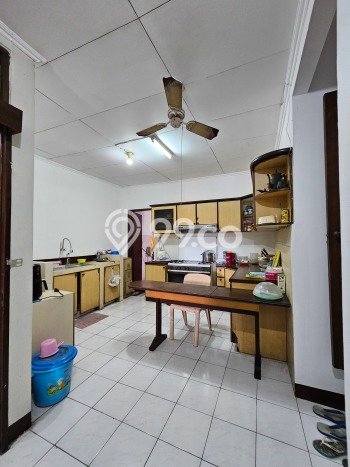Hunian Mewah LB 275m2 Siap Huni Desain Elegan di Intercon, Jakarta Barat Hunian Mewah LB 275m2 Siap Huni Desain Elegan di Intercon, Jakarta Barat