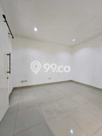 Hunian Strategis 4 KT LB 189m2 Kondisi Bagus di Gading Serpong Hunian Strategis 4 KT LB 189m2 Kondisi Bagus di Gading Serpong
