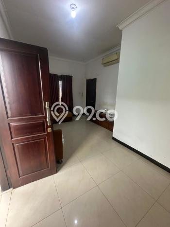 Jual Rumah Luas Elegan Dengan View Cantik di Otista, Jakarta Timur Jual Rumah Luas Elegan Dengan View Cantik di Otista, Jakarta Timur