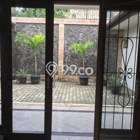 Rumah Luxury Modern Tanpa Renovasi di Cibubur Depok Rumah Luxury Modern Tanpa Renovasi di Cibubur Depok
