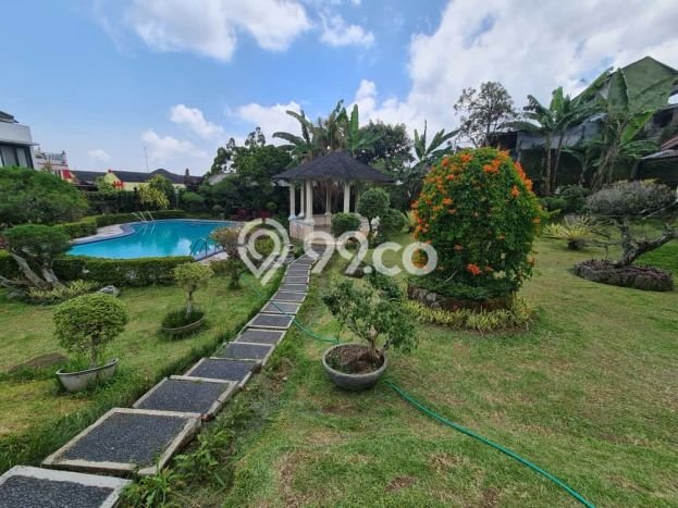 Aset Potensial! Vila di , Ukuran 2050m2m², Area Strategis dengan potensi tinggi Aset Potensial! Vila di , Ukuran 2050m2m², Area Strategis dengan potensi tinggi