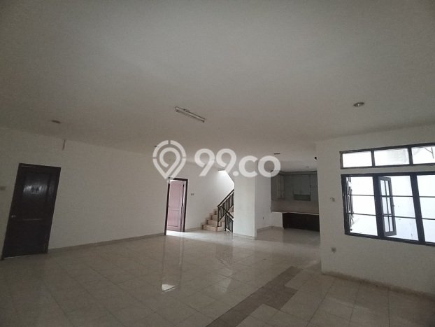 Rumah Eksklusif Siap Huni LT 202m2 di Kelapa Gading, Jakarta Utara Rumah Eksklusif Siap Huni LT 202m2 di Kelapa Gading, Jakarta Utara