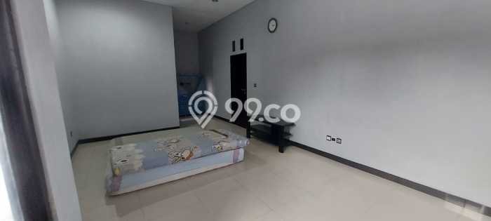 Rumah Modern Minimalis 4 Kamar Bisa Langsung Pindah di Kemayoran Rumah Modern Minimalis 4 Kamar Bisa Langsung Pindah di Kemayoran