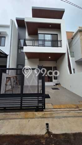 Rumah Mewah Dijual LT 90m2 di Kelapa Gading, Jakarta Utara Rumah Mewah Dijual LT 90m2 di Kelapa Gading, Jakarta Utara