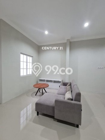 Rumah Strategis Minimalis Lb 230m2 di Serpong, Tangerang Selatan Rumah Strategis Minimalis Lb 230m2 di Serpong, Tangerang Selatan