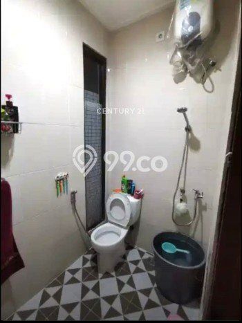 Dijual Rumah Strategis Bagus Punya 2 KT di Serpong Tangerang Selatan SHM Dijual Rumah Strategis Bagus Punya 2 KT di Serpong Tangerang Selatan SHM