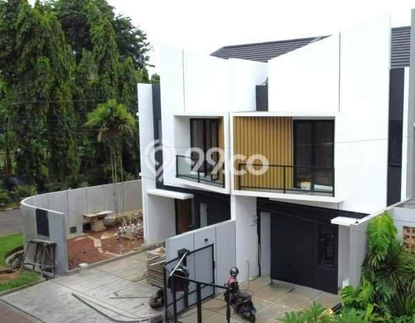 For Sale Rumah Elit Exclusive di Pesanggrahan, Jakarta Selatan For Sale Rumah Elit Exclusive di Pesanggrahan, Jakarta Selatan