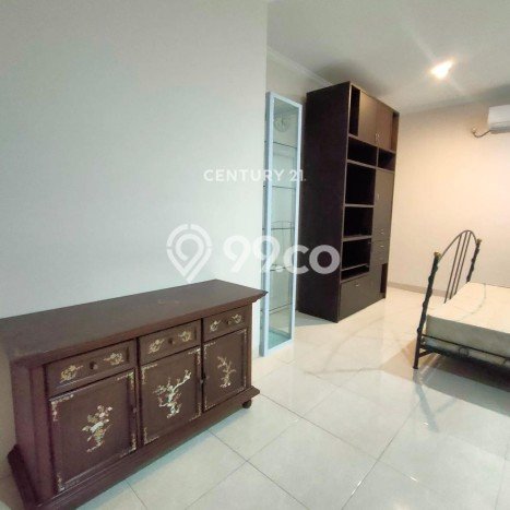 Rumah Kontrakan Tangerang Selatan LT 220m2 LB 380m2 Area Bintaro Rumah Kontrakan Tangerang Selatan LT 220m2 LB 380m2 Area Bintaro