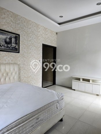 Rumah Modern Minimalis 5 Kamar Bisa Langsung Pindah di Karawaci Rumah Modern Minimalis 5 Kamar Bisa Langsung Pindah di Karawaci