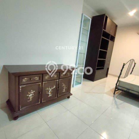 Rumah Kontrakan Tangerang Selatan LT 220m2 LB 380m2 Area Bintaro Rumah Kontrakan Tangerang Selatan LT 220m2 LB 380m2 Area Bintaro