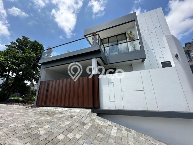 HARGA MENARIK! Vila di , Ukuran 200m2m², Lokasi Strategis dengan jalan mudah HARGA MENARIK! Vila di , Ukuran 200m2m², Lokasi Strategis dengan jalan mudah