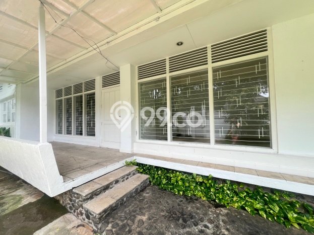 Hunian Modern Disewakan 5 Kamar di Menteng Bisa Nego Hunian Modern Disewakan 5 Kamar di Menteng Bisa Nego