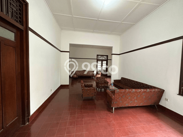 Best Deal Hunian Premium Ideal dan Luas di Menteng, Jakarta Pusat Best Deal Hunian Premium Ideal dan Luas di Menteng, Jakarta Pusat
