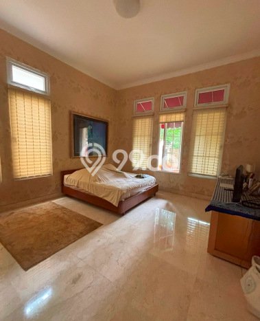 Dijual Rumah Premium dengan Fasilitas Sekitar Komplit di Menteng, Jakarta Pusat Dijual Rumah Premium dengan Fasilitas Sekitar Komplit di Menteng, Jakarta Pusat