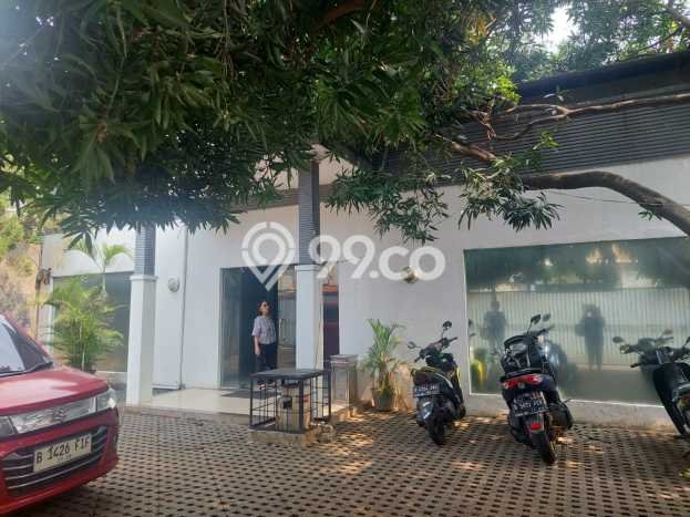 Rumah Elit Modern Tanpa Renovasi di Mampang Jakarta Selatan Rumah Elit Modern Tanpa Renovasi di Mampang Jakarta Selatan