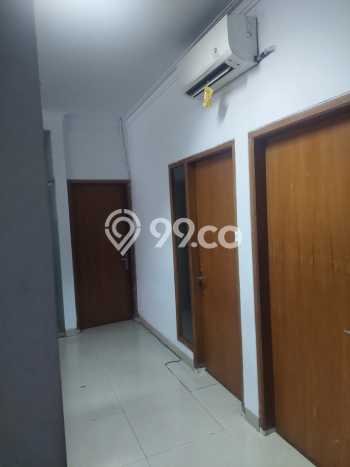 Rumah Elit Modern Tanpa Renovasi di Mampang Jakarta Selatan Rumah Elit Modern Tanpa Renovasi di Mampang Jakarta Selatan