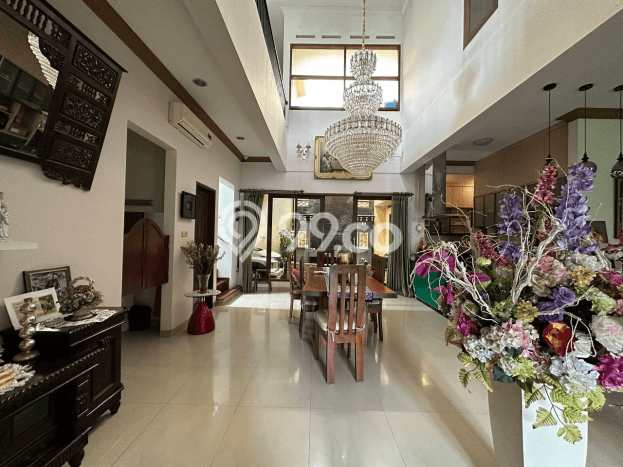 Dijual Rumah Premium dengan Fasilitas Sekitar Komplit di Tebet, Jakarta Selatan Dijual Rumah Premium dengan Fasilitas Sekitar Komplit di Tebet, Jakarta Selatan