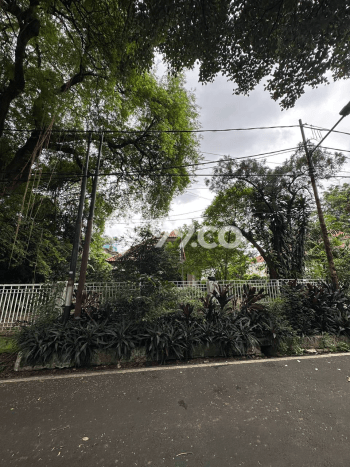 Best Deal Hunian Premium Ideal dan Luas di Menteng, Jakarta Pusat Best Deal Hunian Premium Ideal dan Luas di Menteng, Jakarta Pusat