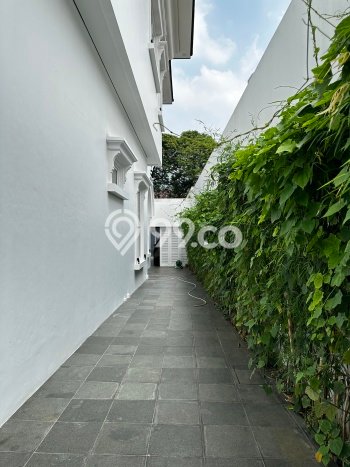 Hot Offer Hunian Mewah Ideal dan Luas di Menteng, Jakarta Pusat Hot Offer Hunian Mewah Ideal dan Luas di Menteng, Jakarta Pusat