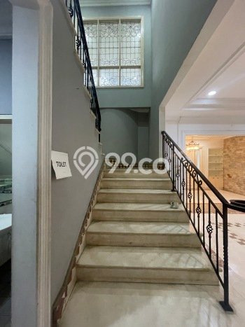 Hunian Eksklusif Siap Huni LT 700m2 di Menteng, Jakarta Pusat Hunian Eksklusif Siap Huni LT 700m2 di Menteng, Jakarta Pusat