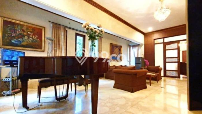 Rumah 6 Kamar Lengkap Dikontrakkan di Menteng Harga Kompetitif Rumah 6 Kamar Lengkap Dikontrakkan di Menteng Harga Kompetitif