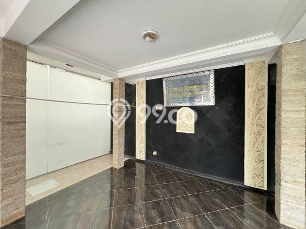 Rumah 6 Kamar Lengkap Dikontrakkan di Menteng Harga Kompetitif Rumah 6 Kamar Lengkap Dikontrakkan di Menteng Harga Kompetitif