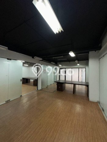 Kantor paling strategis disewakan di Kebayoran Baru Jakarta Selatan Kantor paling strategis disewakan di Kebayoran Baru Jakarta Selatan